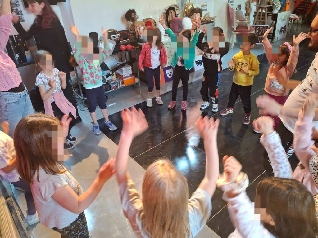 Comerio celebra i libri: tre giorni di letture, laboratori e incontri intergenerazionali