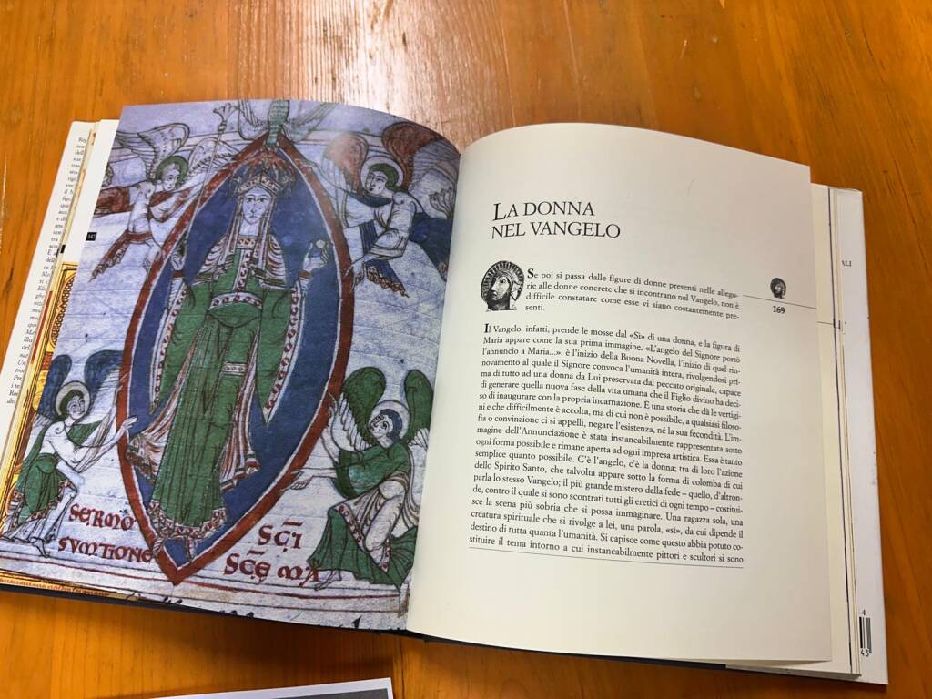 Contrada La Flora: l'abito della gran dama