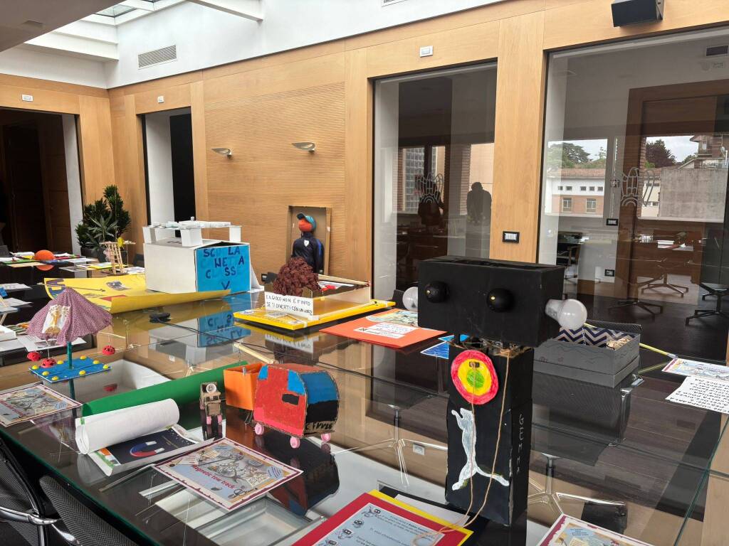 “Eureka! Funziona!”: Confindustria Varese mette gli studenti delle elementari alla prova con il magnetismo