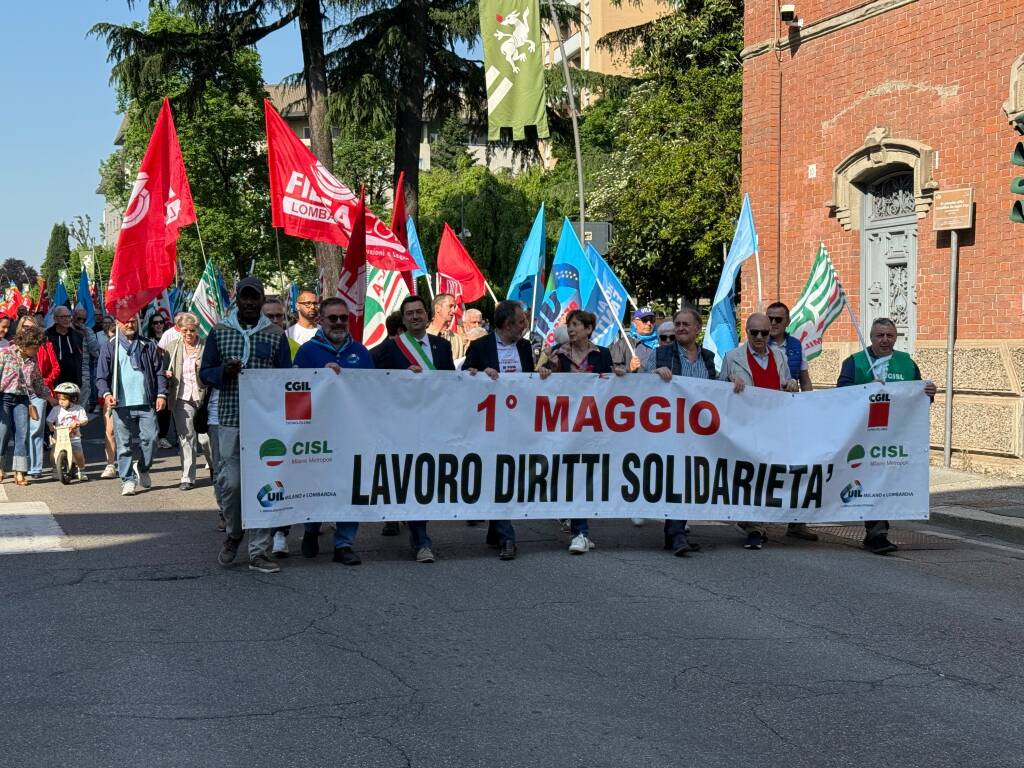 Festa del Primo Maggio a Legnano - Lavoratori in piazza