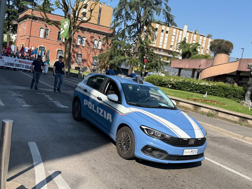 Festa del Primo Maggio a Legnano - Lavoratori in piazza