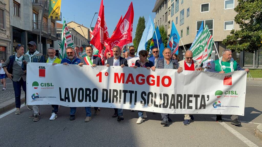Festa del Primo Maggio a Legnano - Lavoratori in piazza