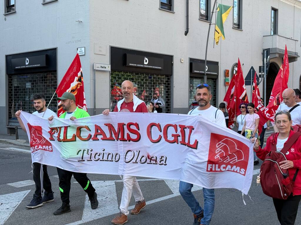 Festa del Primo Maggio a Legnano - Lavoratori in piazza