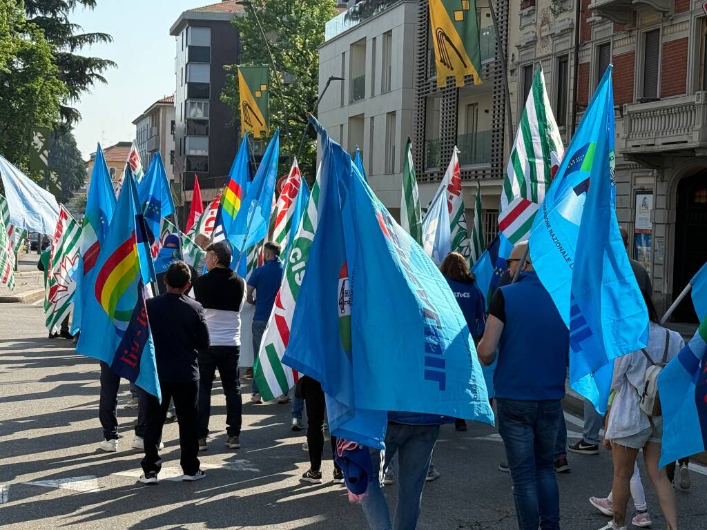 Festa del Primo Maggio a Legnano - Lavoratori in piazza