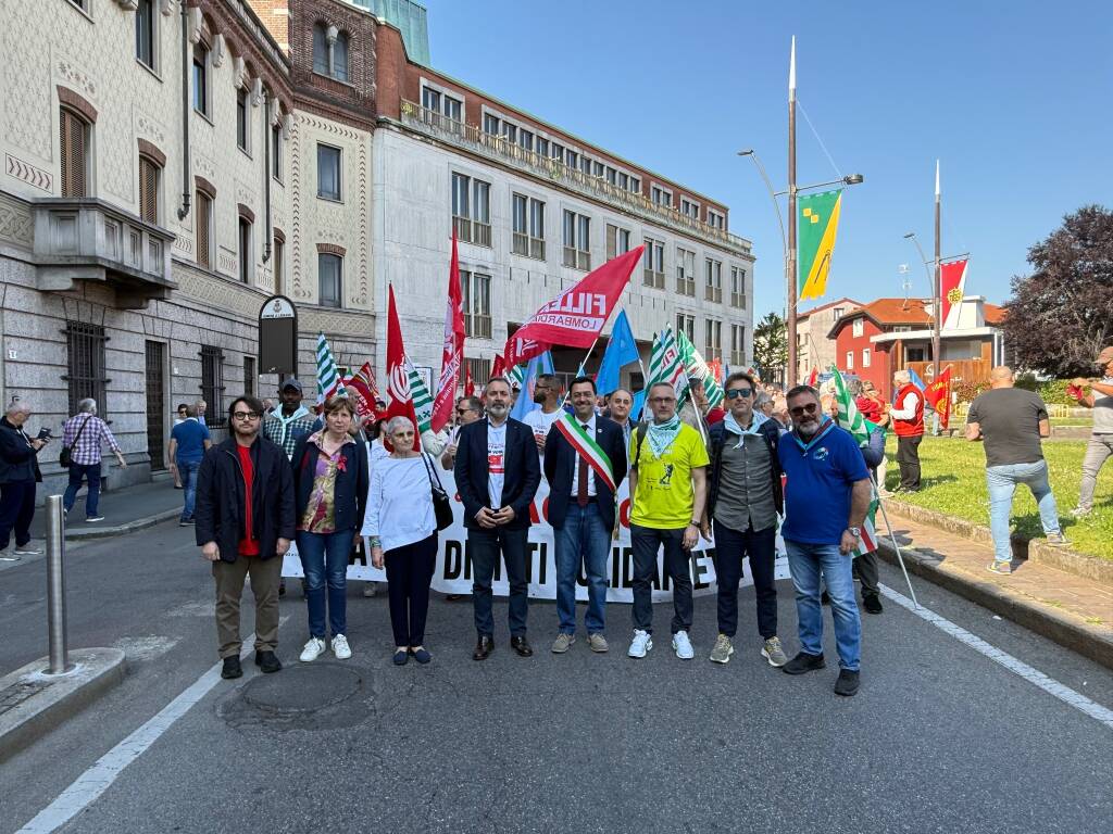 Festa del Primo Maggio a Legnano - Lavoratori in piazza