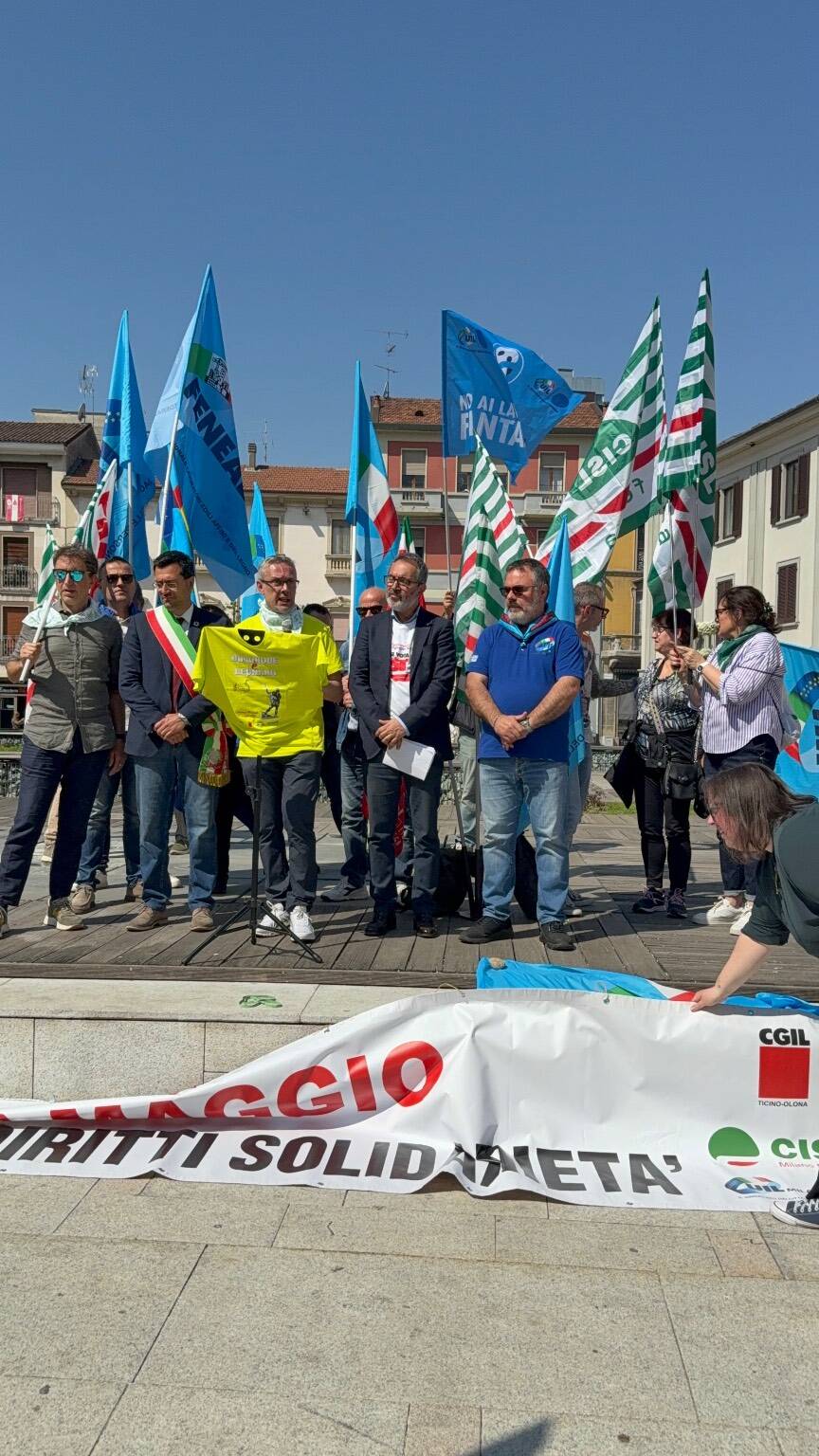 Festa del Primo Maggio a Legnano - Lavoratori in piazza 
