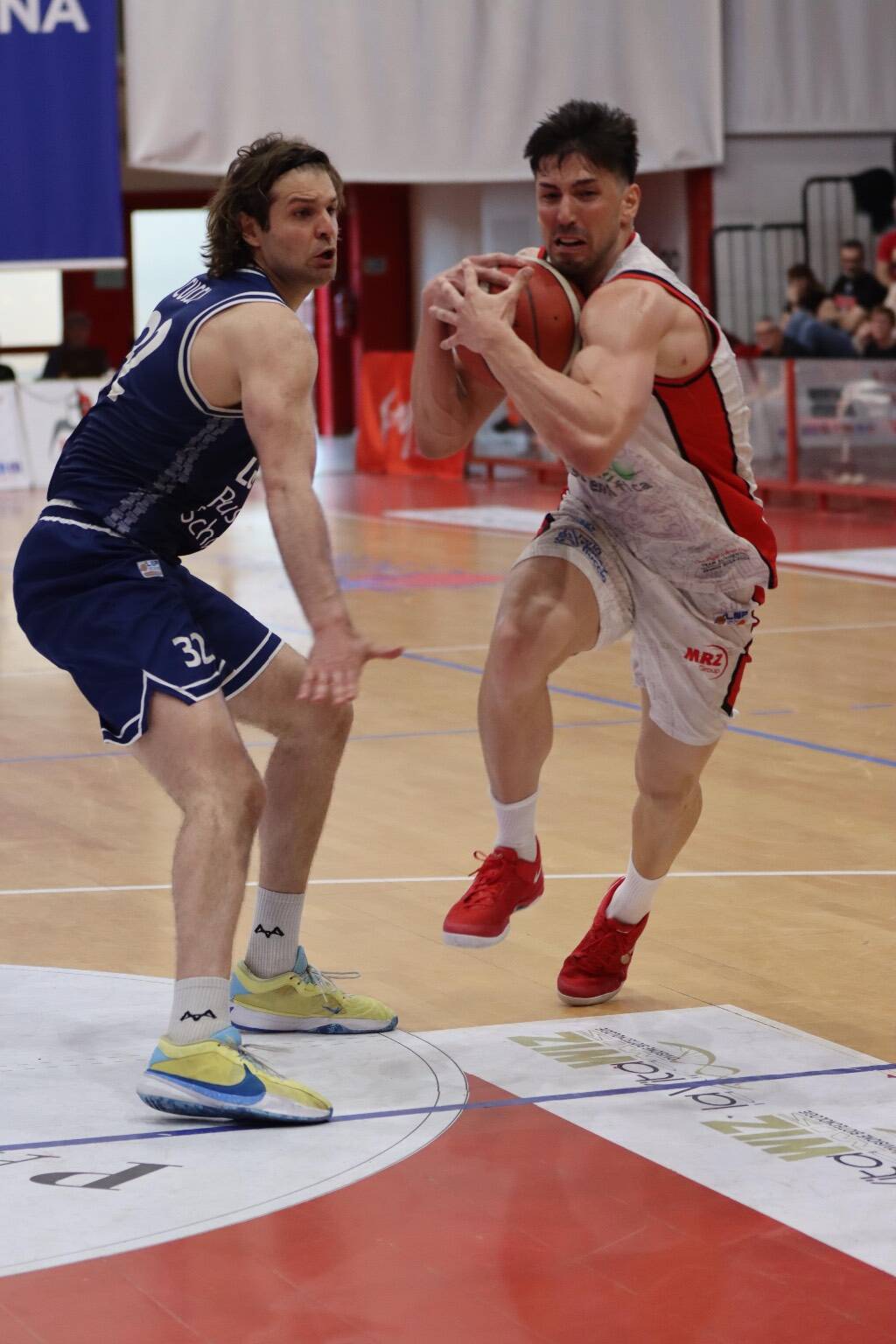 Gara1 tra Legnano Basket e Luiss Roma nelle foto di Viola Dimi