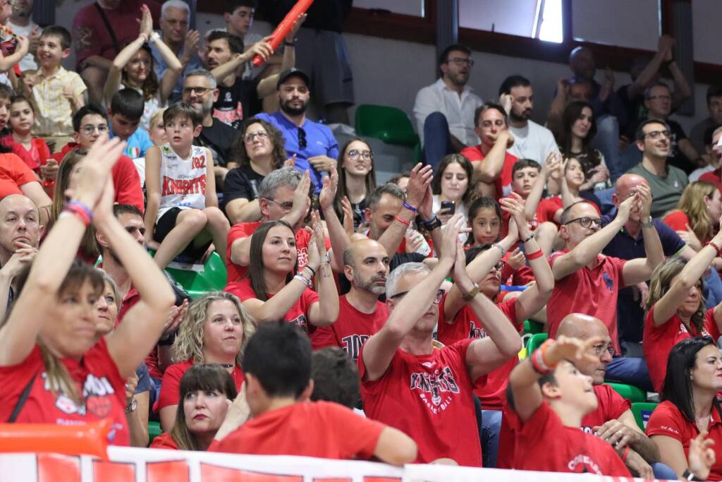 Gara1 tra Legnano Basket e Luiss Roma nelle foto di Viola Dimi