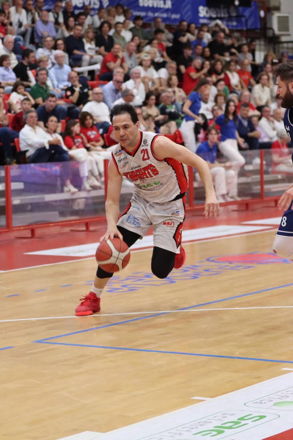 Gara1 tra Legnano Basket e Luiss Roma nelle foto di Viola Dimi