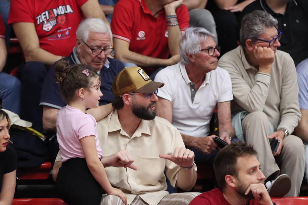 Gara1 tra Legnano Basket e Luiss Roma nelle foto di Viola Dimi