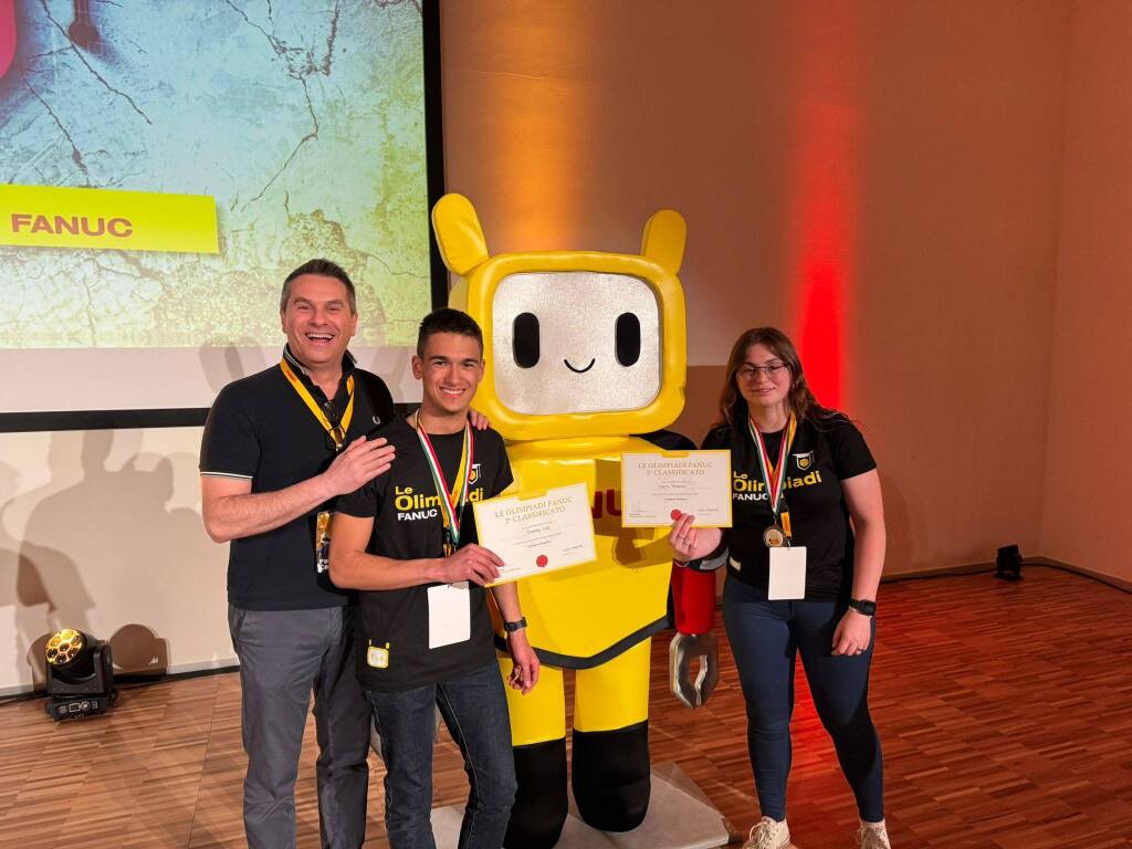 Gli studenti dell'ISIS Keynes di Gazzada alle Olimpiadi FANUC