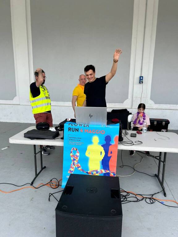 Il maltempo non ferma la prima edizione della Flower Run a Nerviano