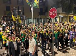 Il Palio 2025 è gialloverde: i festeggiamenti della contrada Sant’Ambrogio