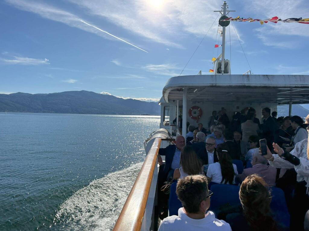 inaugurazione battello laveno santa caterina