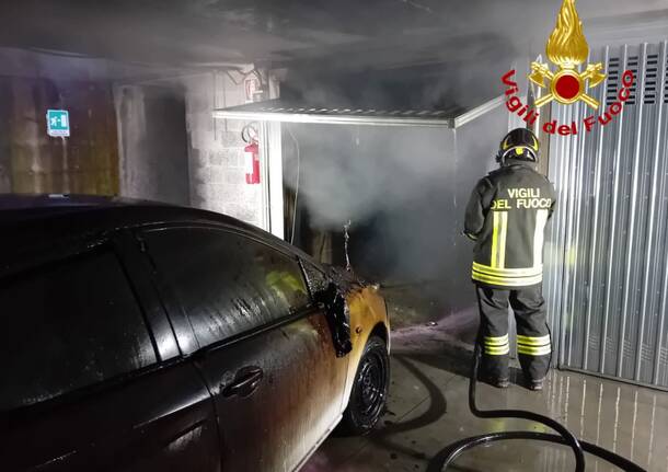 incendio luino garage