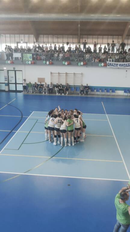 La Seven Lakes Volley è campionessa provinciale