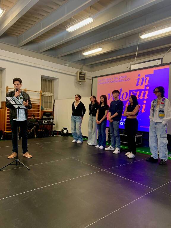 La voce degli studenti del Liceo Sereni esplora i confini