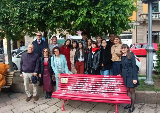 liceo artistico panchine rosse