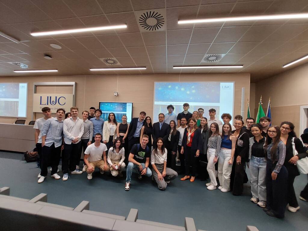 Liuc incontro donatori borsisti
