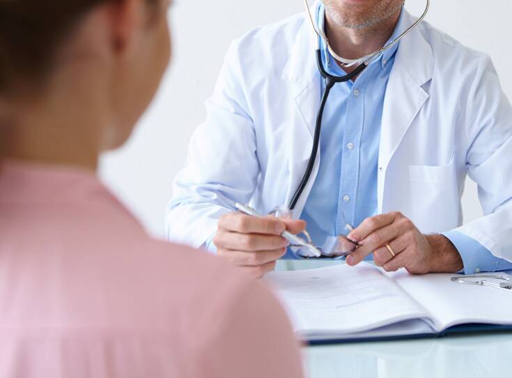 medico ginecologo
