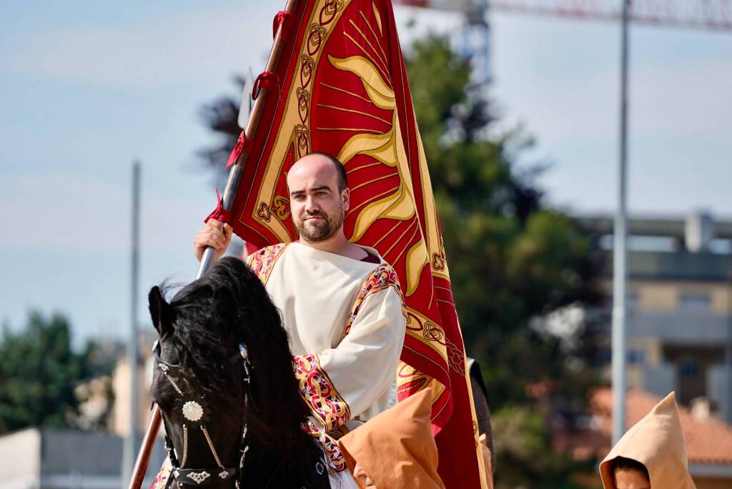 Palio di Legnano: La sfilata al Campo del Palio - Foto by Daniele Zaffaroni