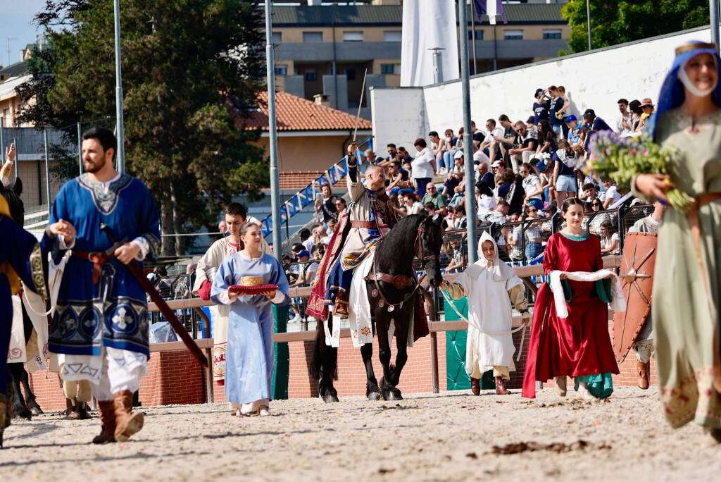 Palio di Legnano: La sfilata al Campo del Palio - Foto by Daniele Zaffaroni