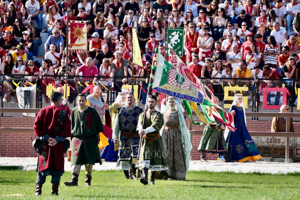 Palio di Legnano: Onori al Carroccio e l'estrazione- Foto di Daniele Zaffaroni