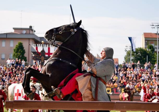 Palio di Legnano: Onori al Carroccio e l'estrazione- Foto di Daniele Zaffaroni