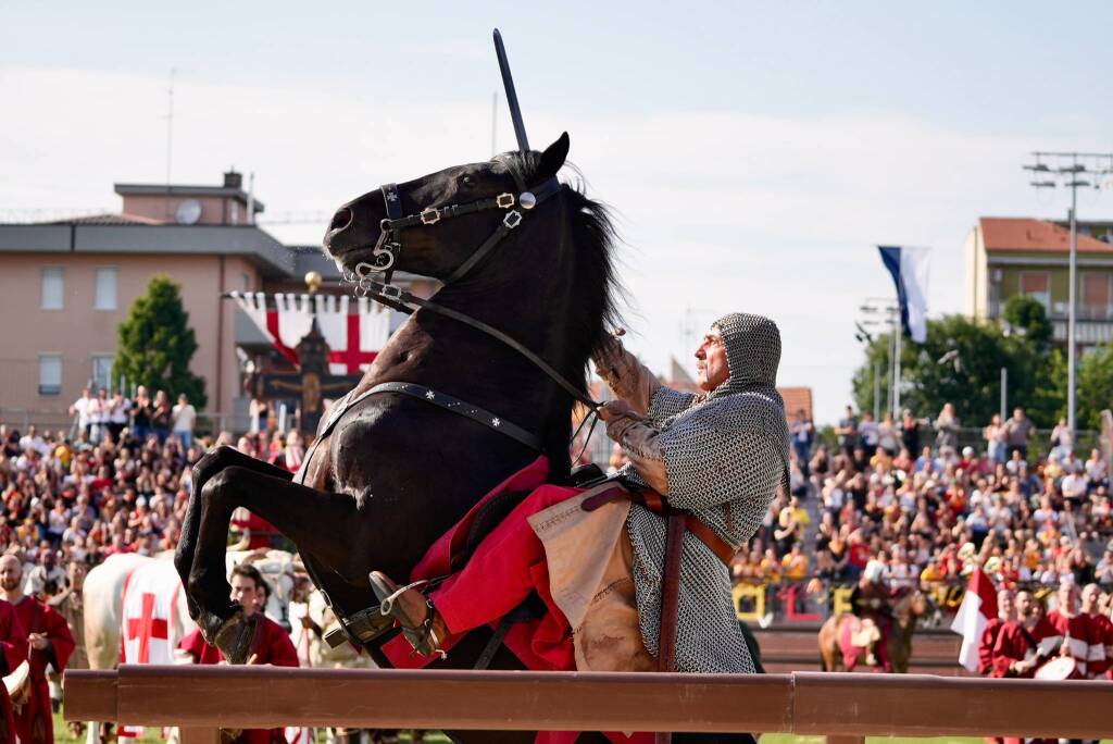 Palio di Legnano: Onori al Carroccio e l'estrazione- Foto di Daniele Zaffaroni