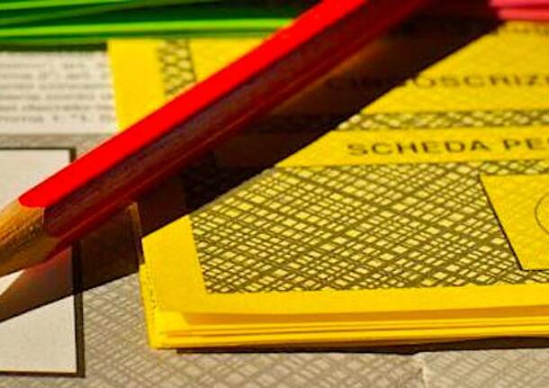 scheda referendum cittadinanza