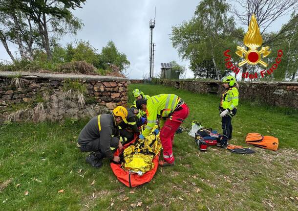 Soccorso alpino e vigili del fuoco sul Monte Piambello