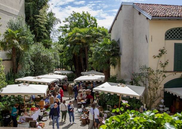 "Tante care cose", a Casa Macchi a Morazzone il mercato di rigatterie e anticaglie