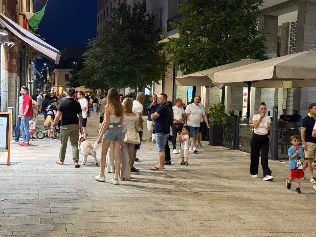 Al via i Mercoledì dello Shopping di sera con il concerto Serenata Blues 