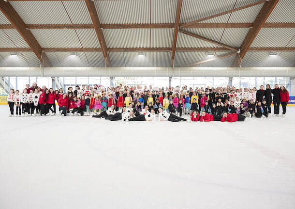 “Alice nel Paese delle Meraviglie”: il saggio di Icesport Varese incanta il pubblico