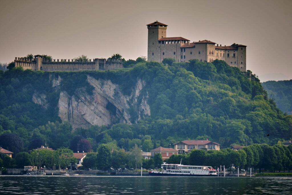 Angera  - ph. Giorgio Crosta