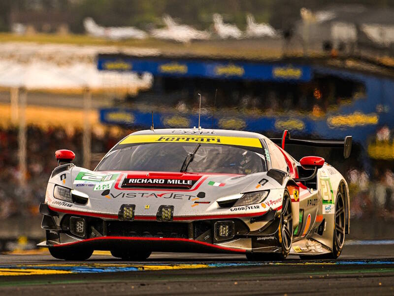 Alessio Rovera sul podio alla 24 Ore di Le Mans