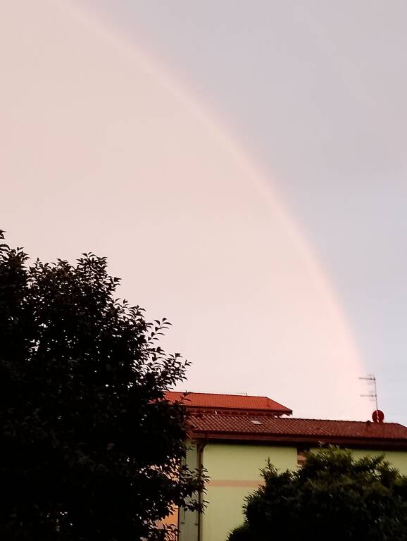 L\'arcobaleno nei cieli del Varesotto