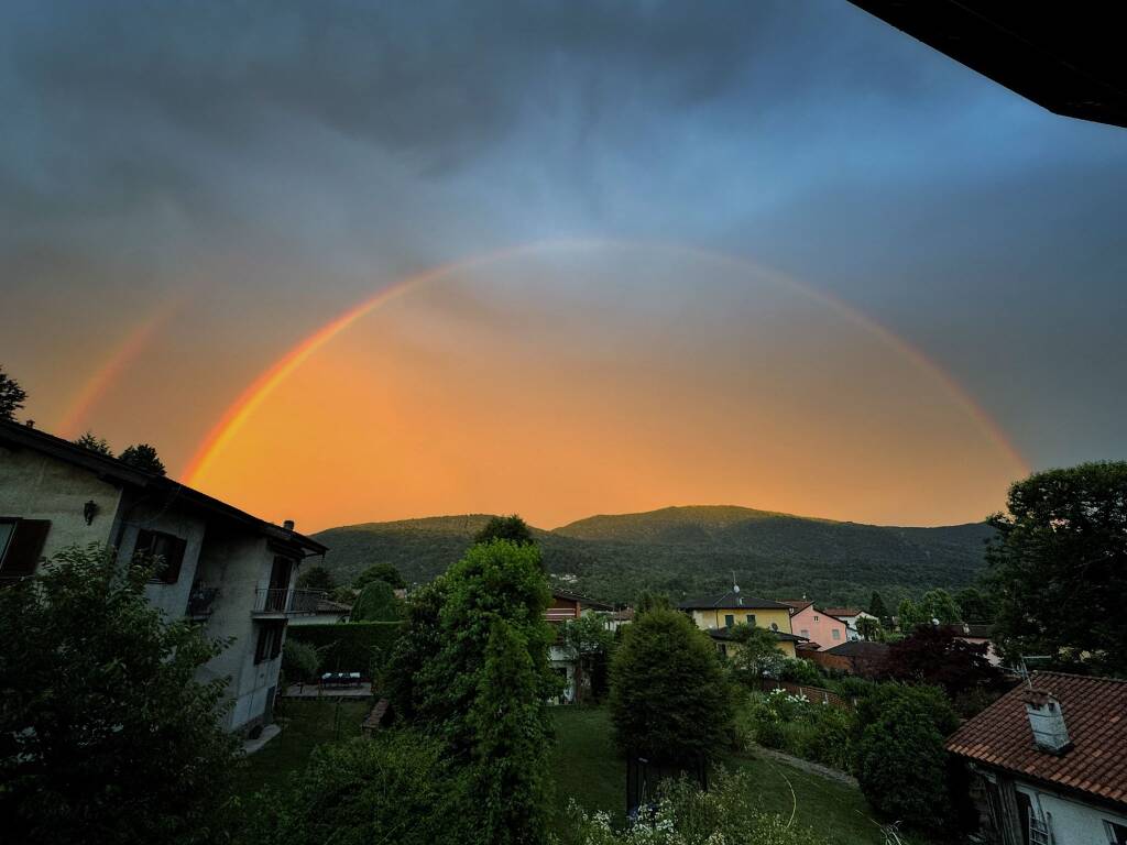 L\'arcobaleno nei cieli del Varesotto