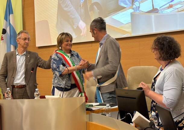 Il primo consiglio comunale di Saronno con Ilaria Pagani sindaca
