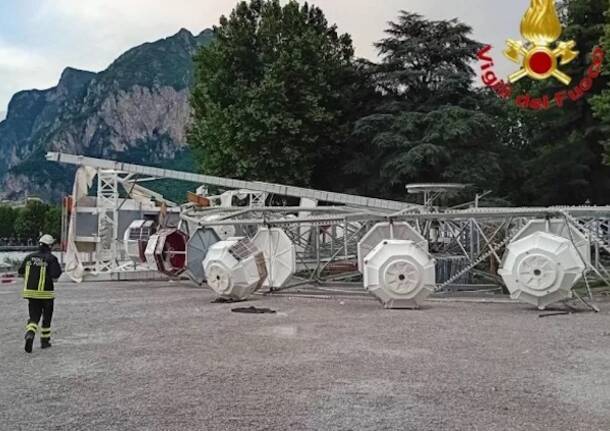 crollo ruota panoramica lecco