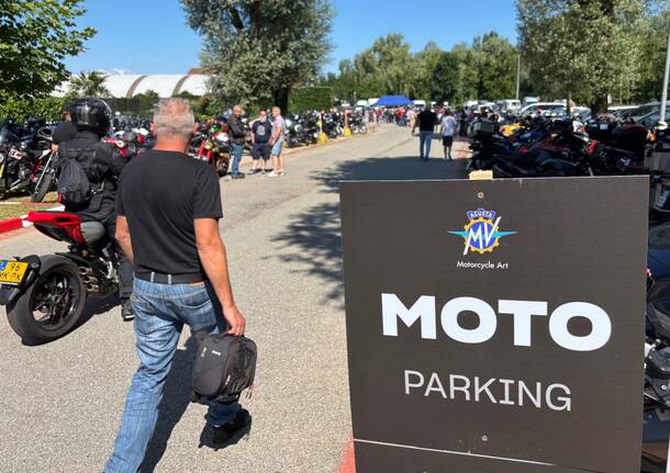 Folla alla Schiranna per gli 80 anni di MV Agusta