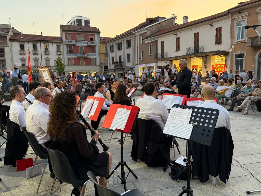 Il concerto di Primavera ai Mercoledì dello Shopping di sera a Legnano
