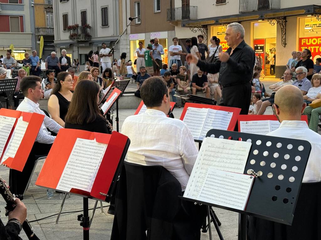 Il concerto di Primavera ai Mercoledì dello Shopping di sera a Legnano