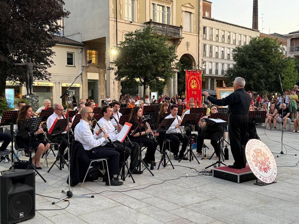 Il concerto di Primavera ai Mercoledì dello Shopping di sera a Legnano
