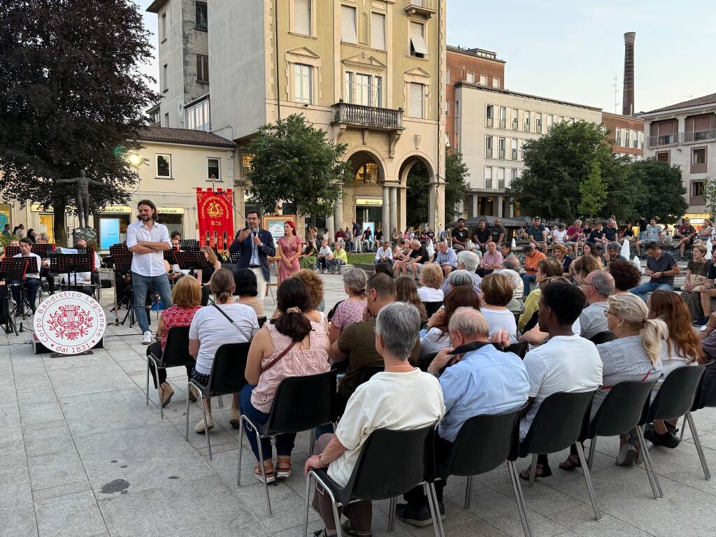 Il concerto di Primavera ai Mercoledì dello Shopping di sera a Legnano