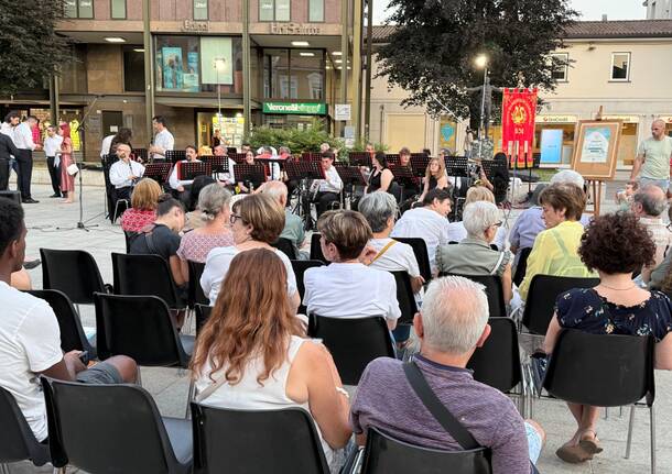 Il concerto di Primavera ai Mercoledì dello Shopping di sera a Legnano