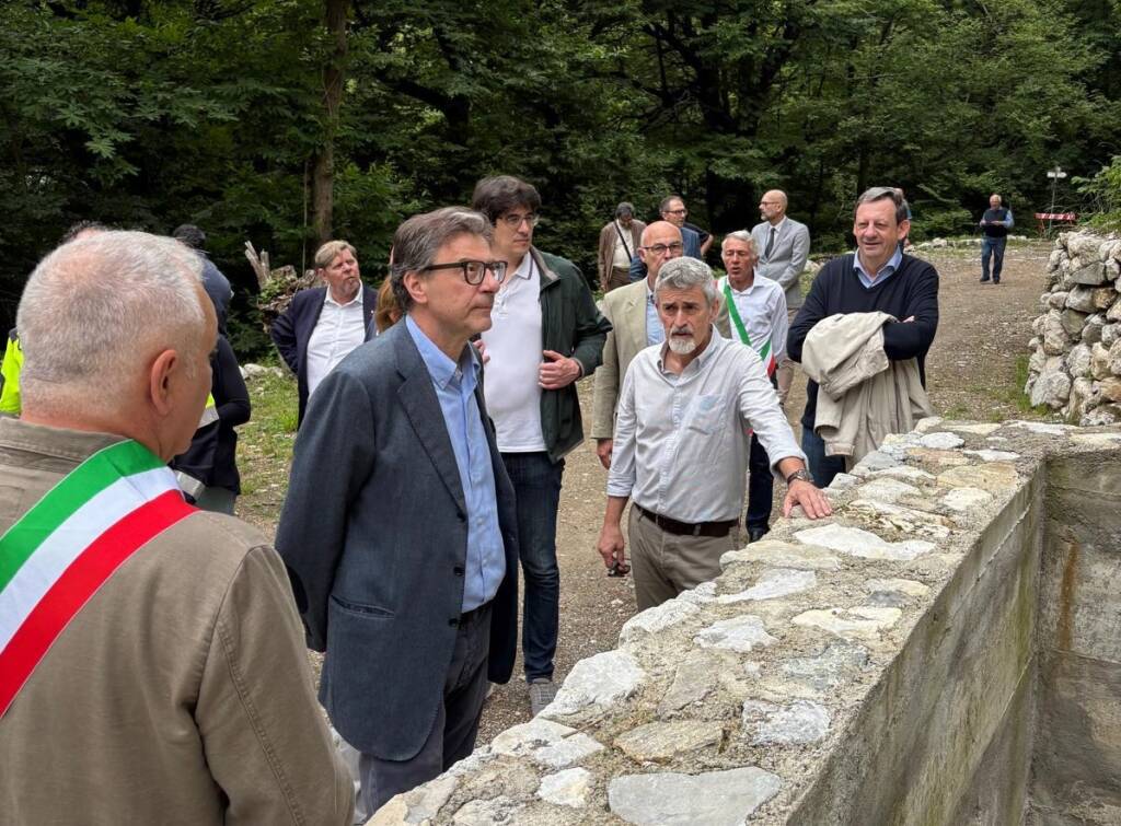 Il ministro Giorgetti in visita a Orino