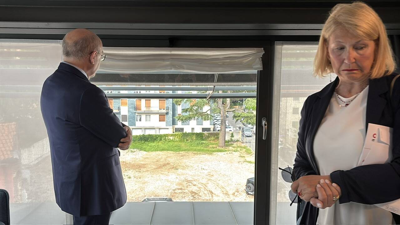 L’inaugurazione del faro a Varese