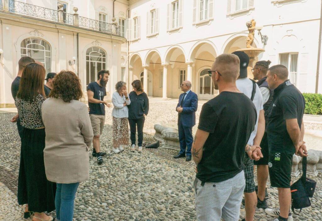 La "Carovana" di Exodus dal prefetto di Varese