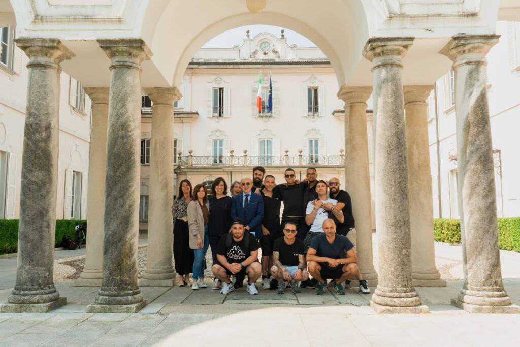 La "Carovana" di Exodus dal prefetto di Varese
